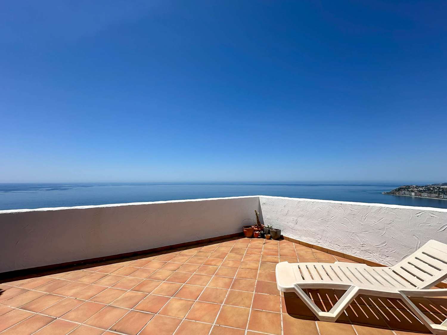 Casa en alquiler con vistas al mar en la urbanización de Alfamar