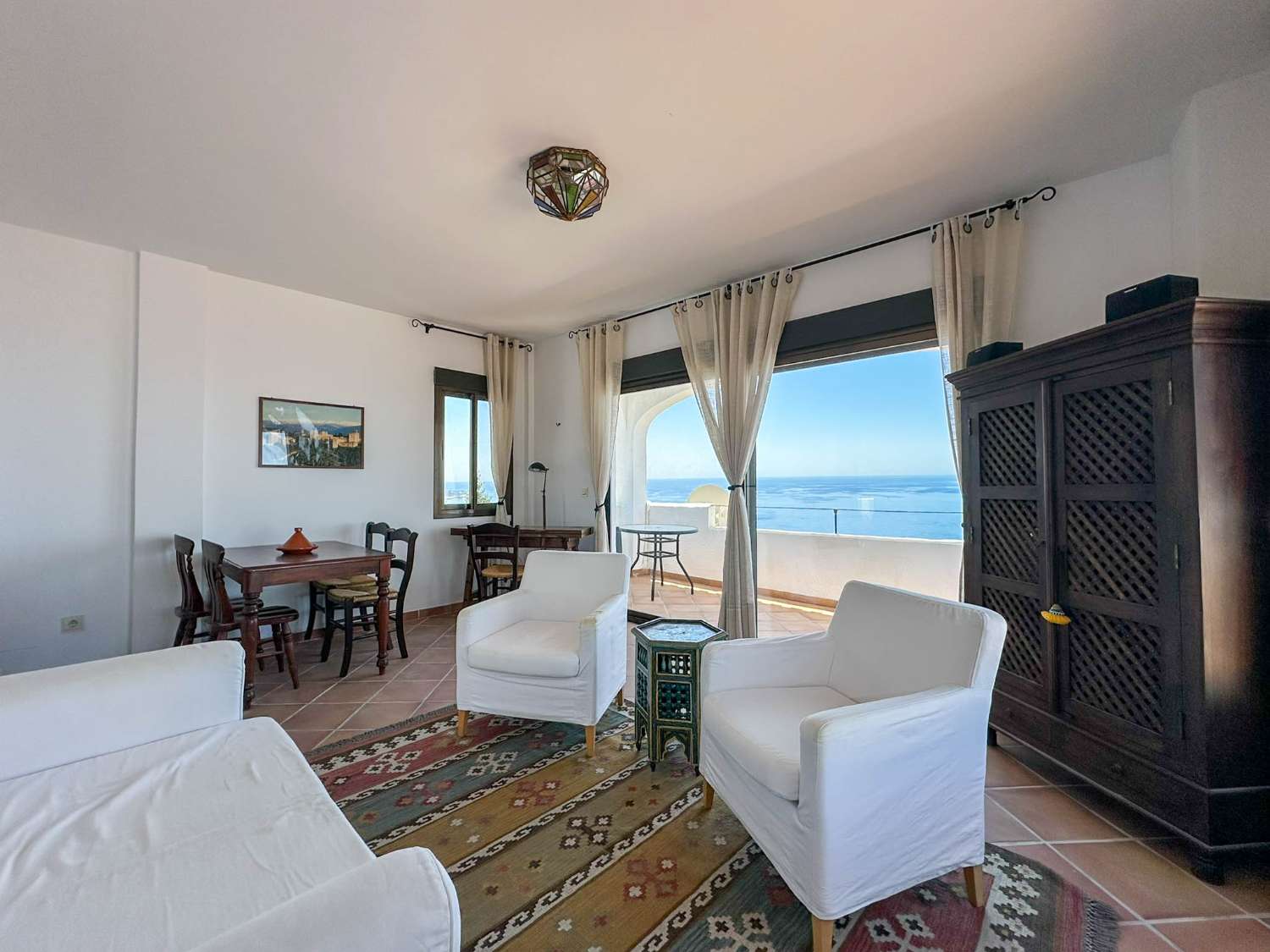 Casa en alquiler con vistas al mar en la urbanización de Alfamar