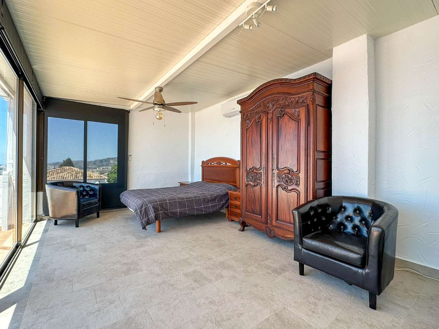 Casa en alquiler con vistas al mar en la urbanización de Alfamar