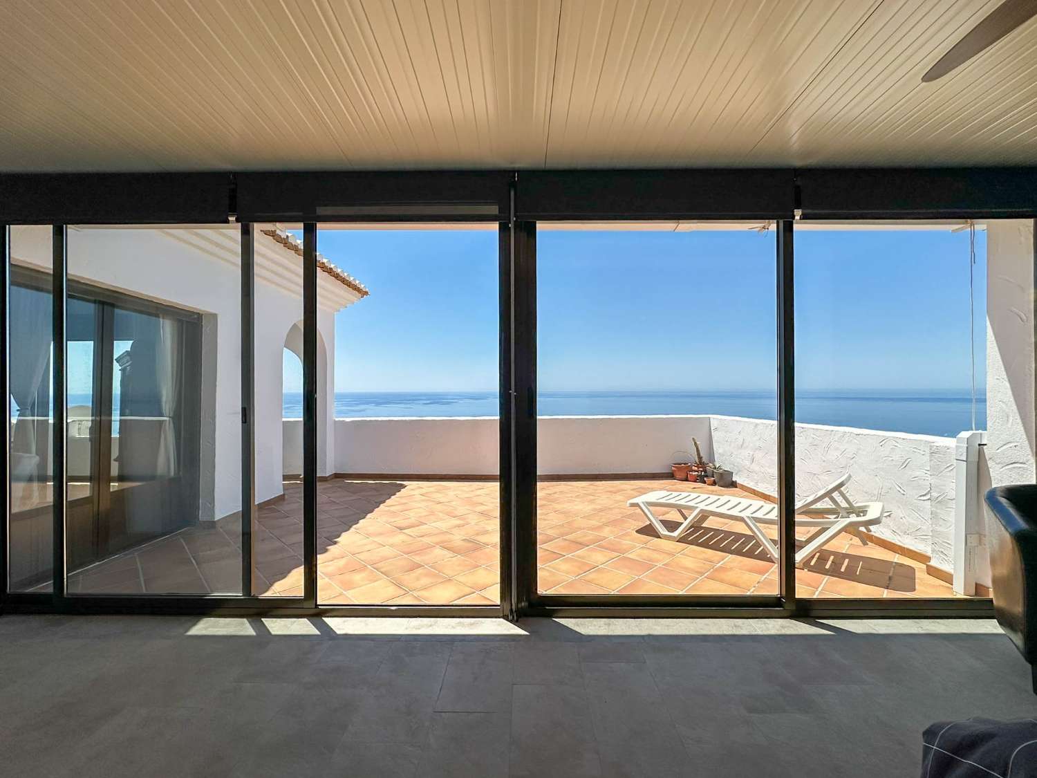 Casa en alquiler con vistas al mar en la urbanización de Alfamar