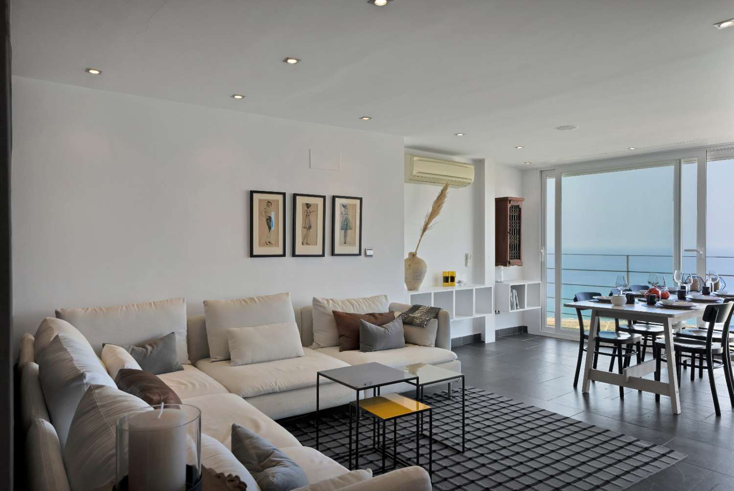 Espectacular casa en venta reformada con vistas al mar