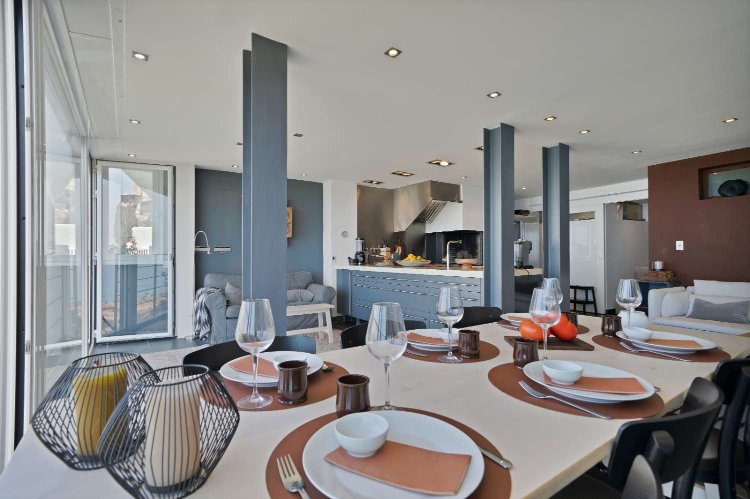 Espectacular casa en venta reformada con vistas al mar