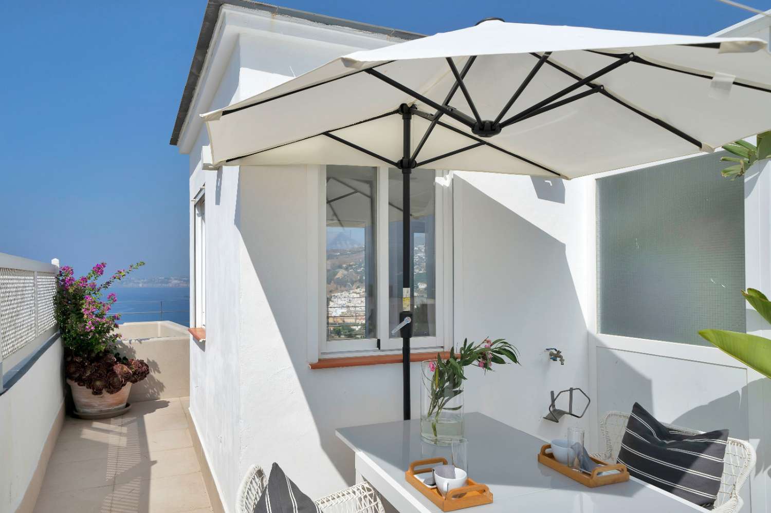 Espectacular casa en venta reformada con vistas al mar