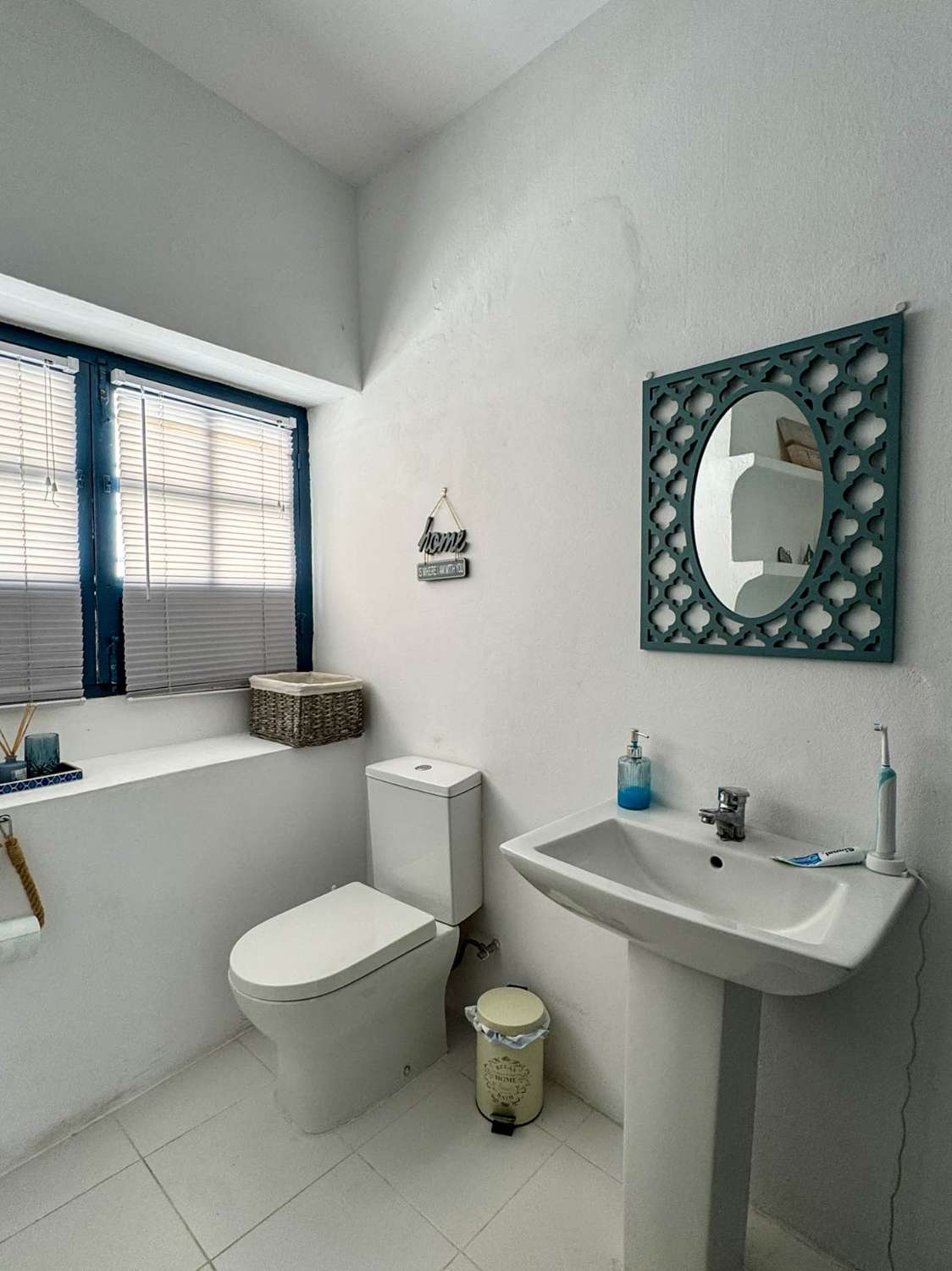 Amplia y luminosa casa en venta en Ítrabo