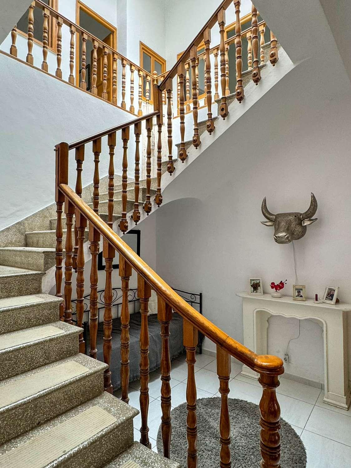 Amplia y luminosa casa en venta en Ítrabo