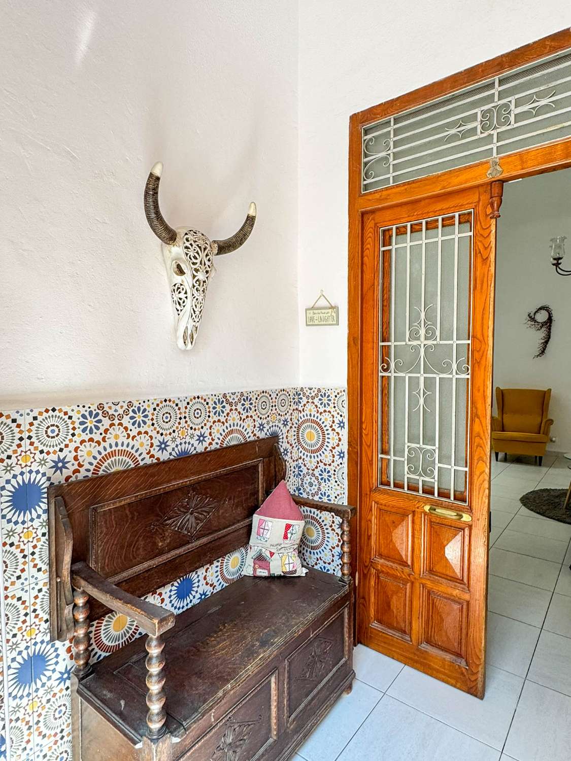 Amplia y luminosa casa en venta en Ítrabo