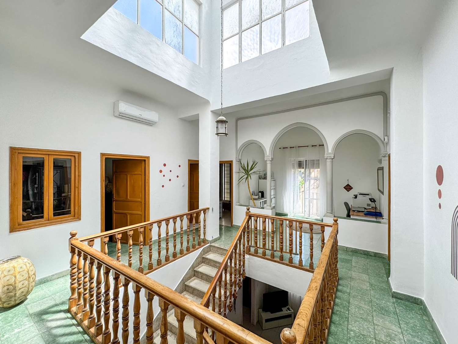 Amplia y luminosa casa en venta en Ítrabo