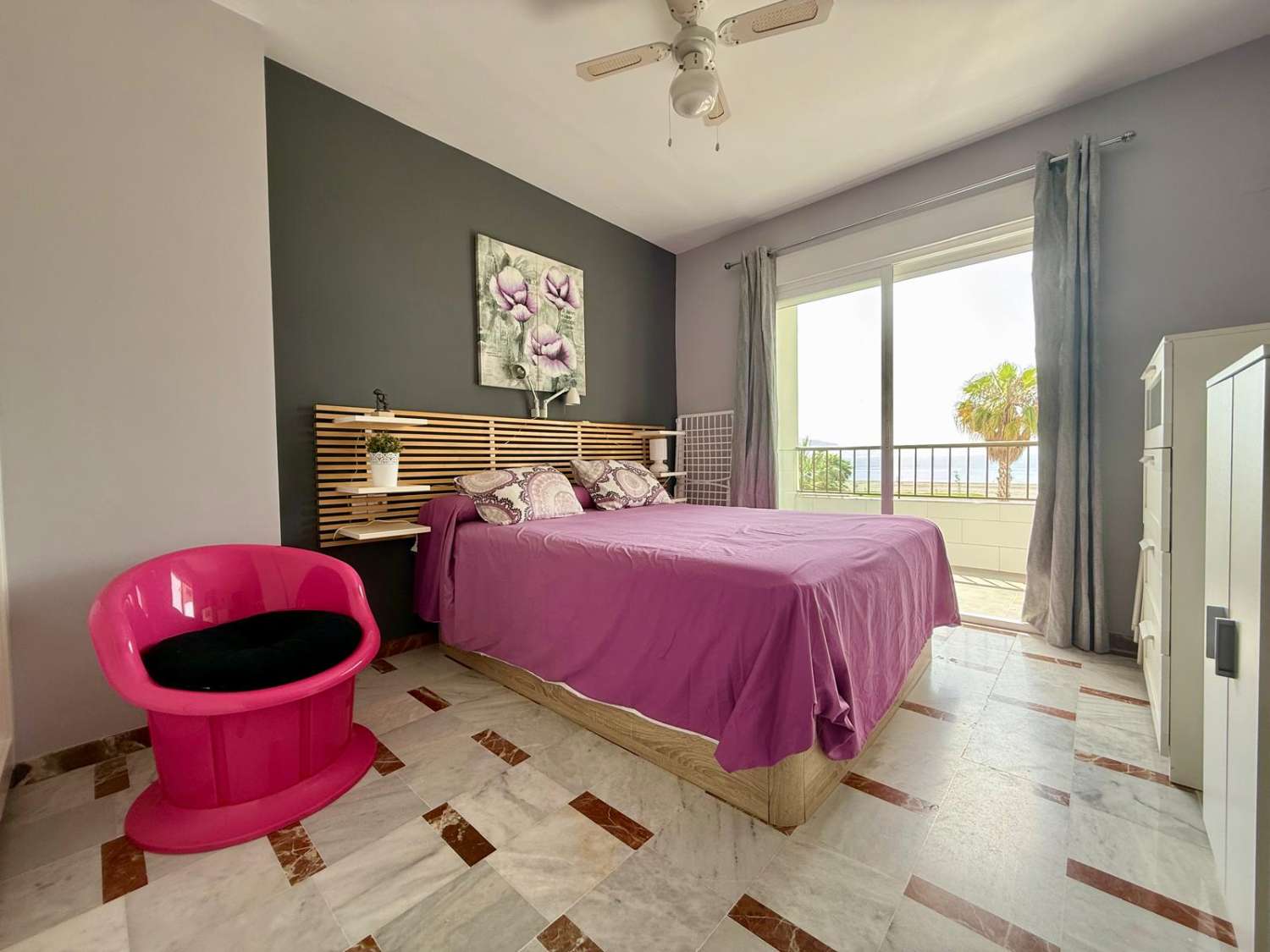 Apartment for rent on the beachfront