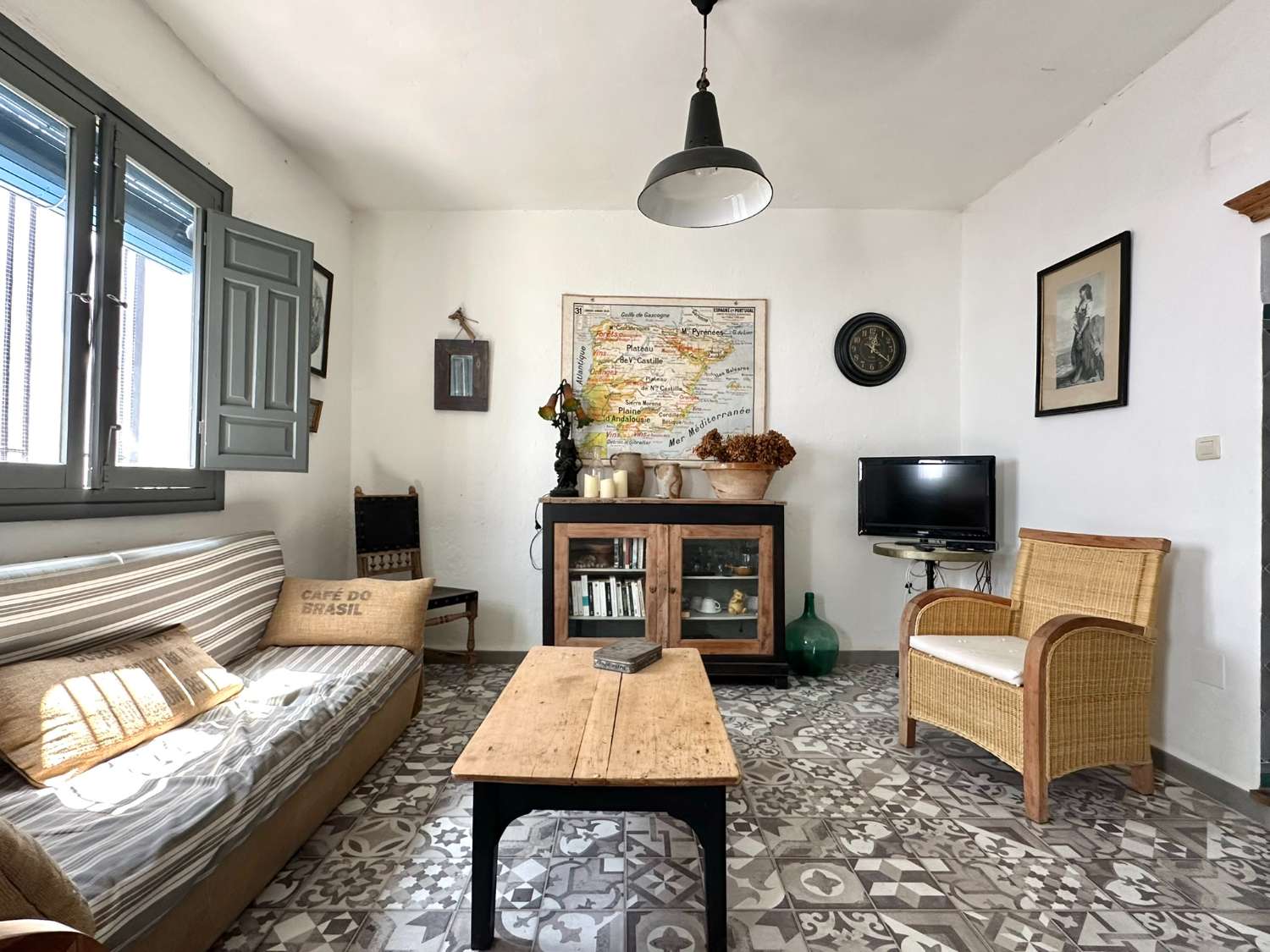Charming house with sea views in Salobrena