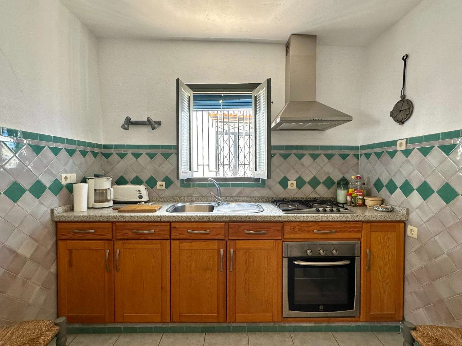 Charming house with sea views in Salobrena