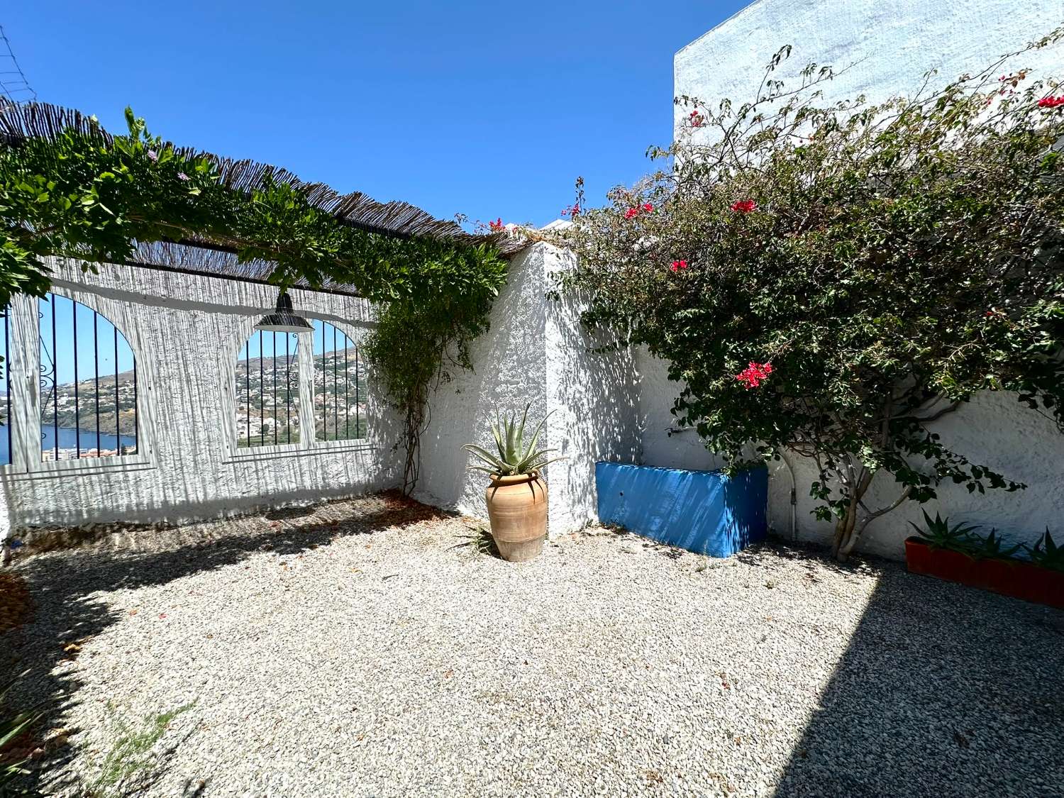 Charming house with sea views in Salobrena