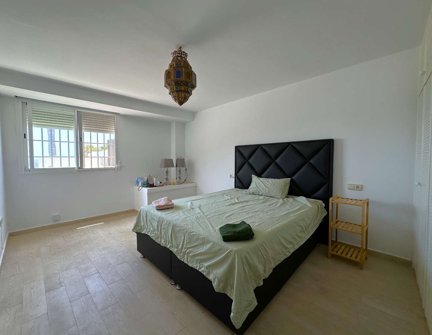 Casa pareada con vistas al mar en venta