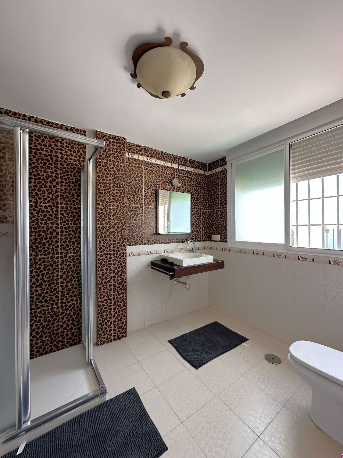 Casa pareada con vistas al mar en venta