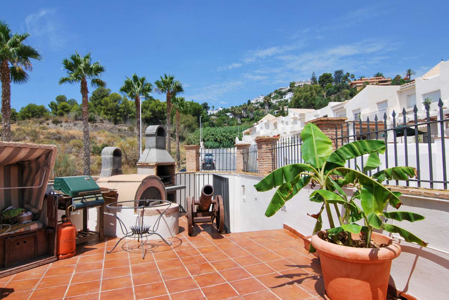 Casa pareada con vistas al mar en venta