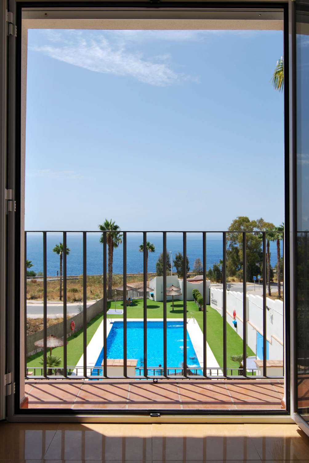 Casa pareada con vistas al mar en venta