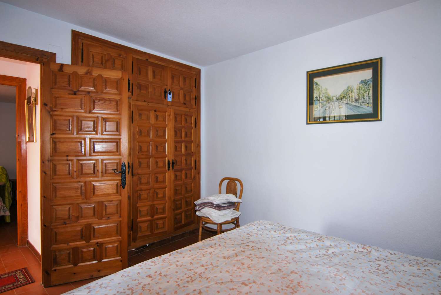 Villa en venta en Monte de los Almendros con vistas al mar y apartamento independiente