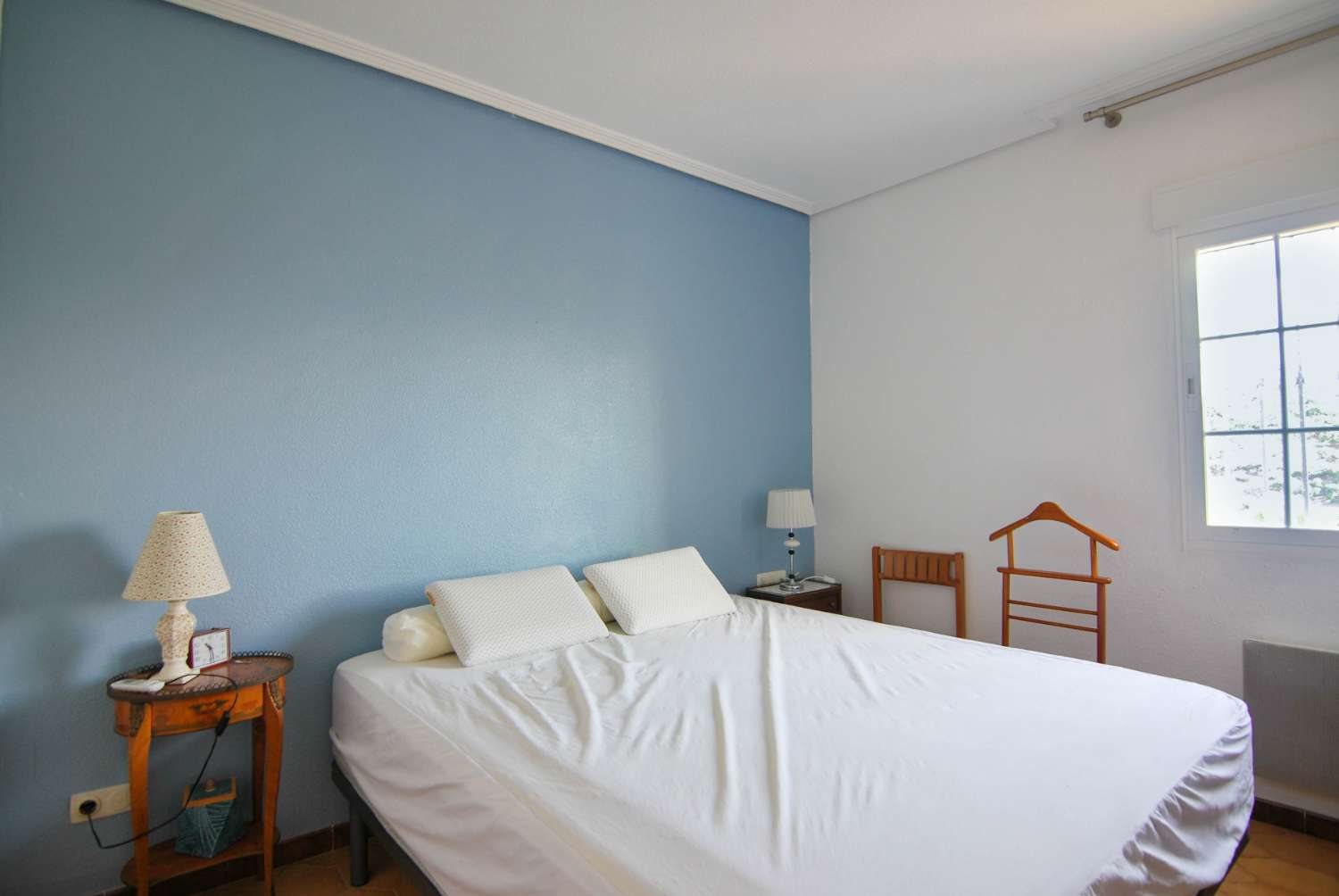Villa en venta en Monte de los Almendros con vistas al mar y apartamento independiente