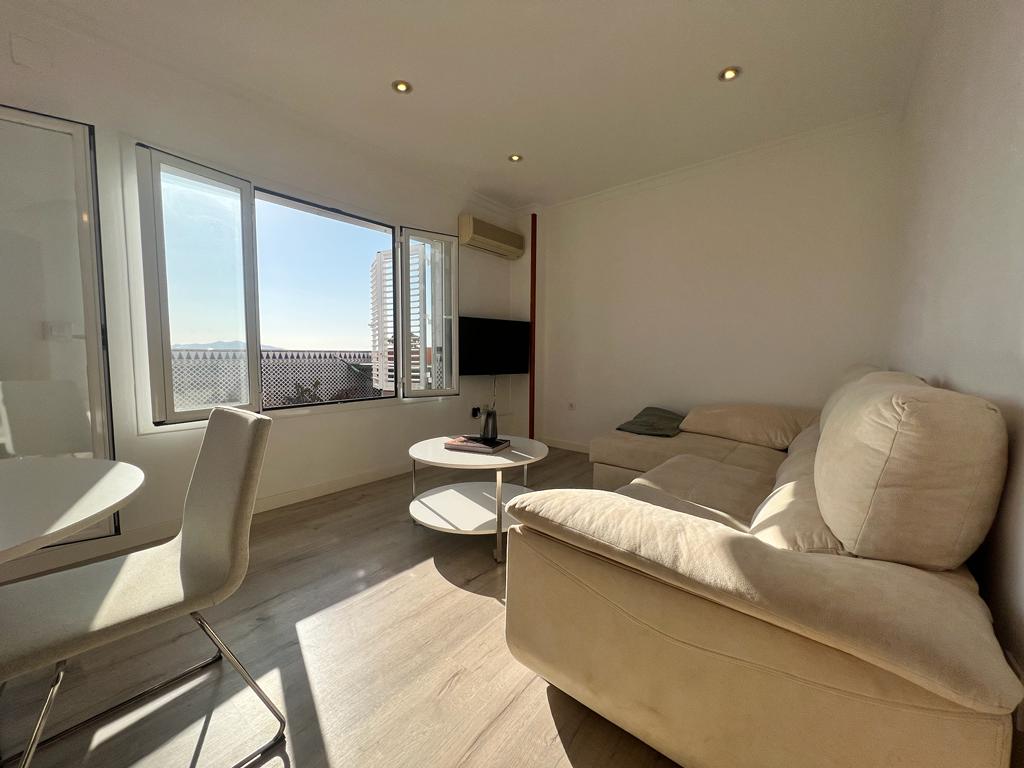 Apartamento reformado en venta en el casco antiguo Salobreña