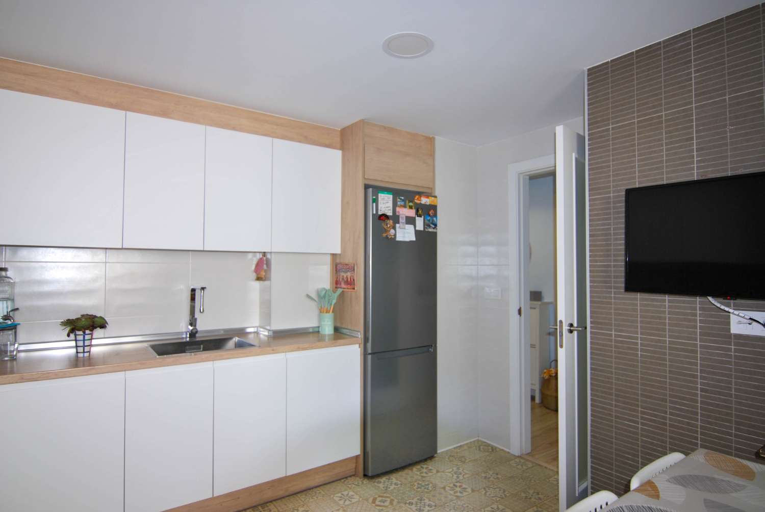 Lichte flat te koop in de urbanisatie Oasis
