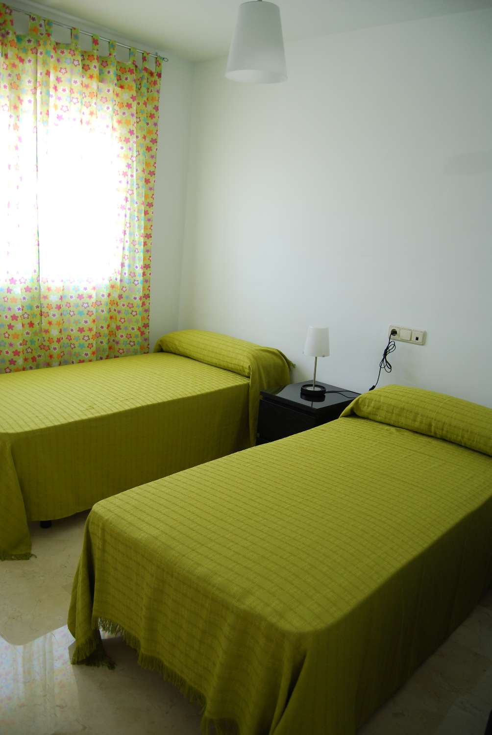 Casa en alquiler en Los Alminares, Salobreña