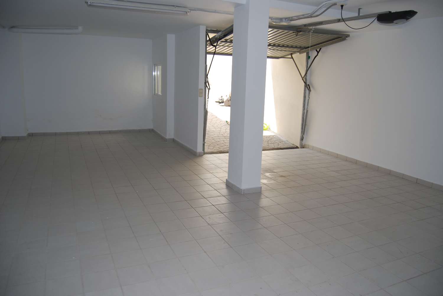 Casa en alquiler en Los Alminares, Salobreña
