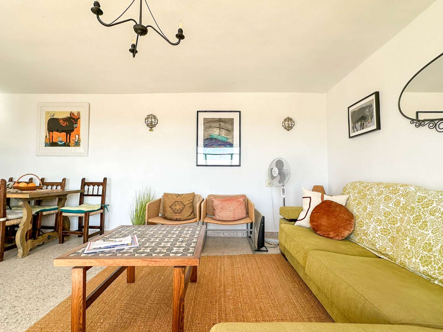 Charmante en lichte flat te koop in Salobreña