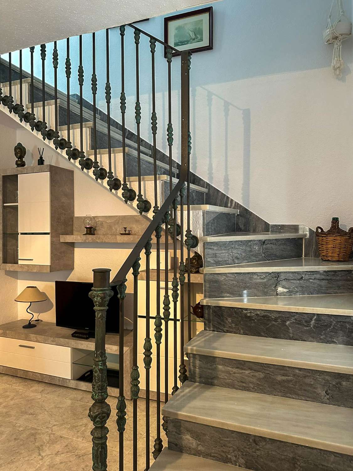 Ruime woning te huur in het oude centrum van Salobreña