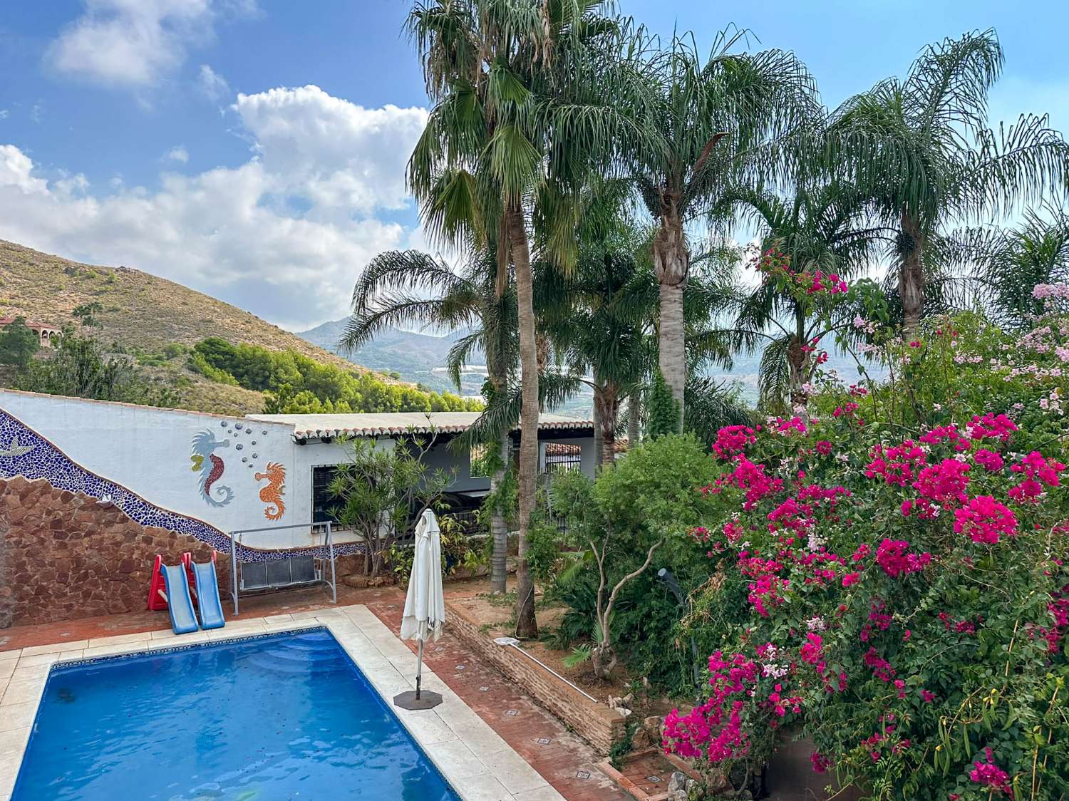Exclusivo chalet en Lobres, a solo 10 minutos de la playa