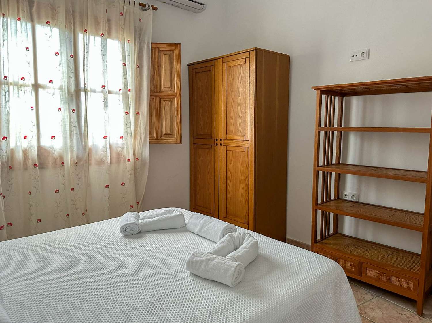 Exclusivo chalet en Lobres, a solo 10 minutos de la playa