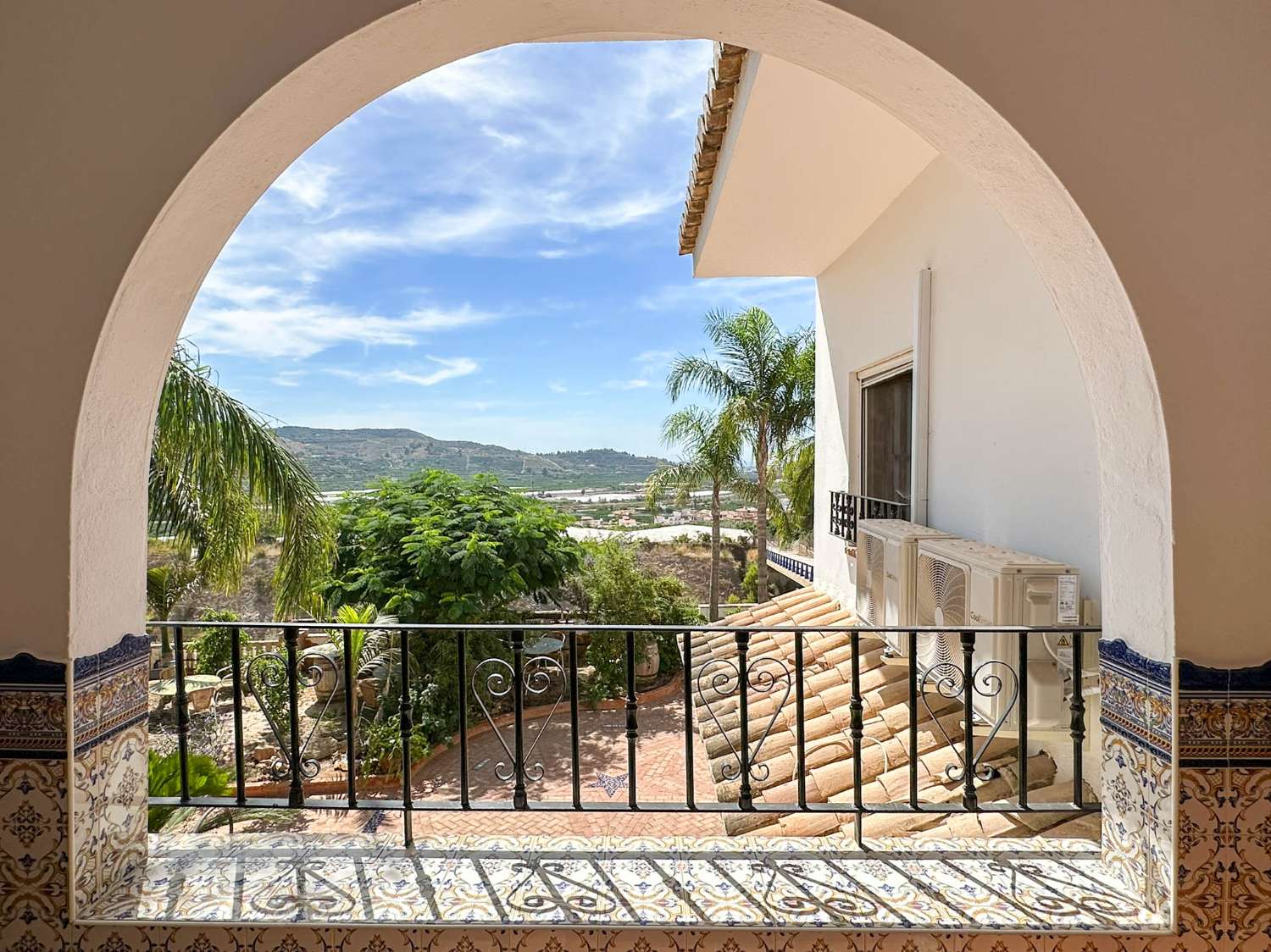 Exclusivo chalet en Lobres, a solo 10 minutos de la playa