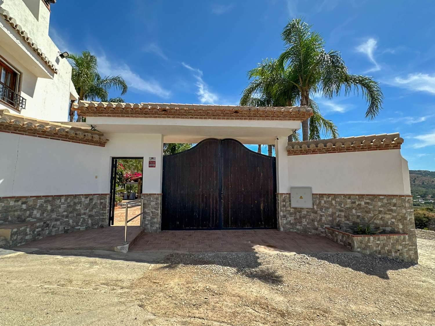 Exclusivo chalet en Lobres, a solo 10 minutos de la playa