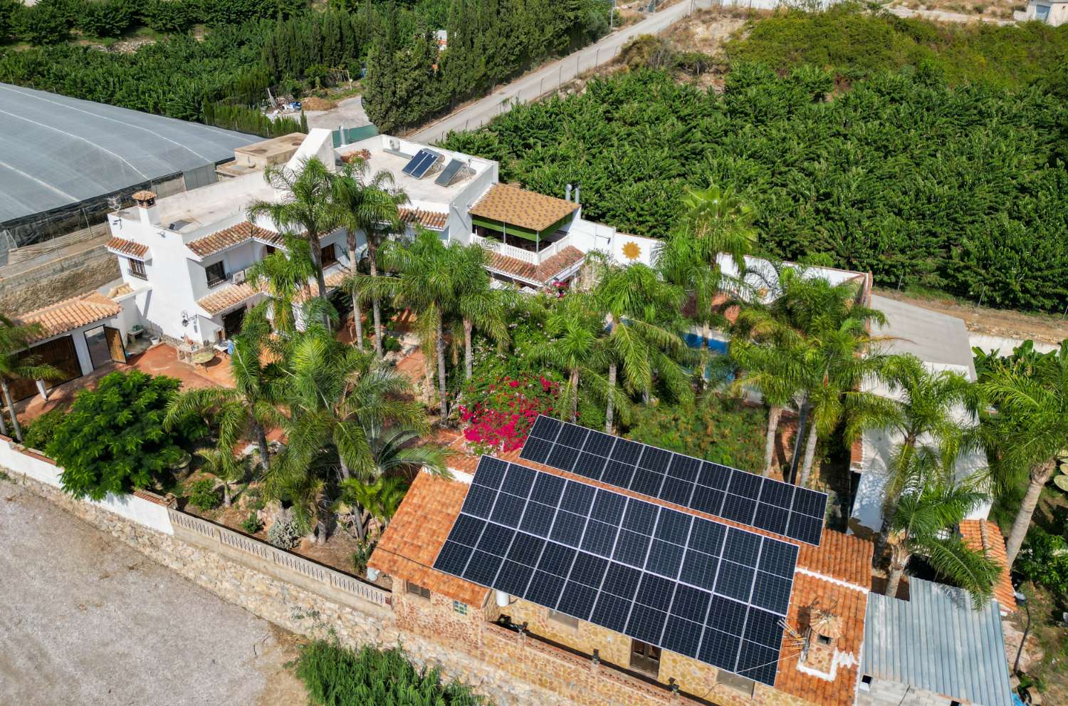 Exclusivo chalet en Lobres, a solo 10 minutos de la playa