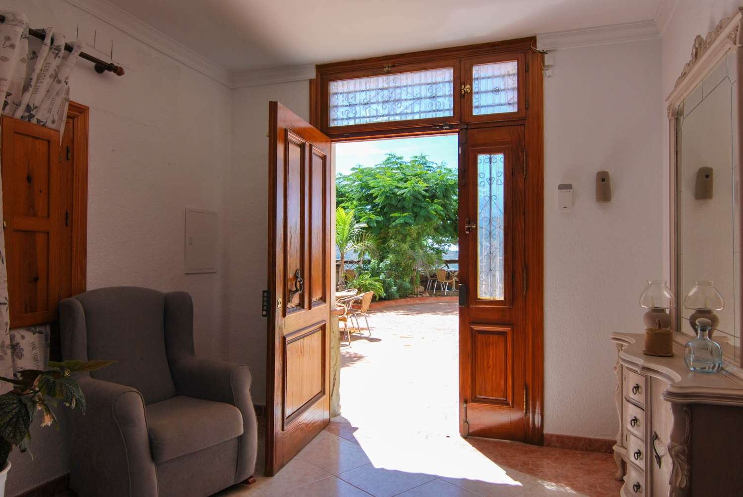 Exclusivo chalet en Lobres, a solo 10 minutos de la playa