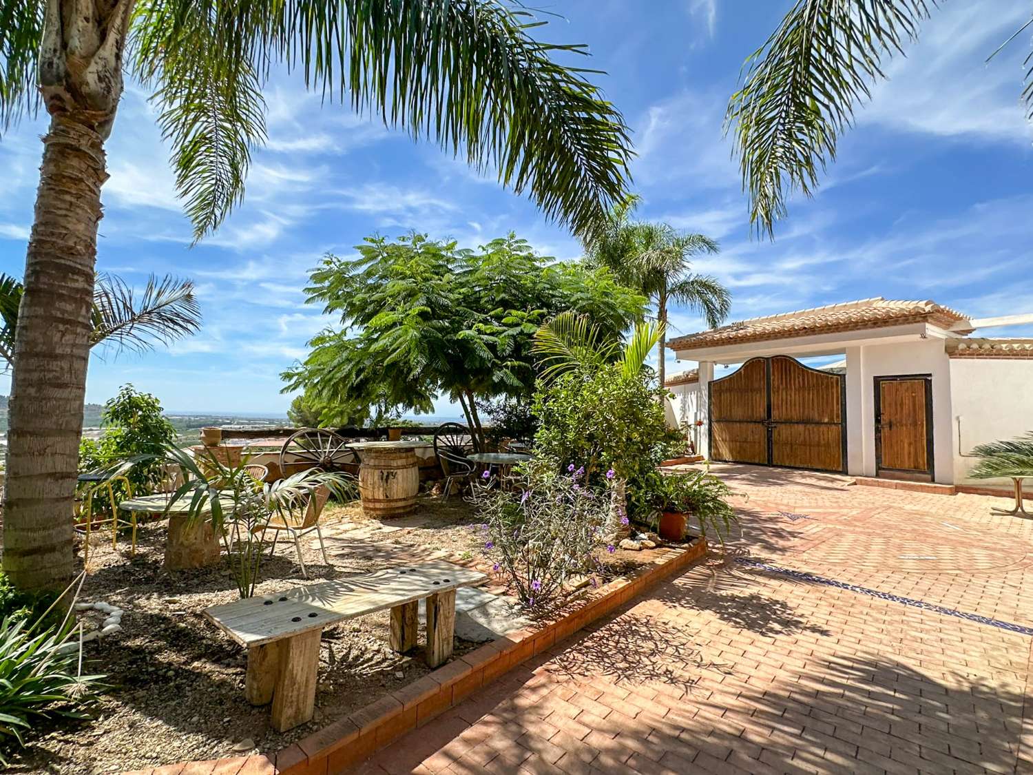 Exclusivo chalet en Lobres, a solo 10 minutos de la playa