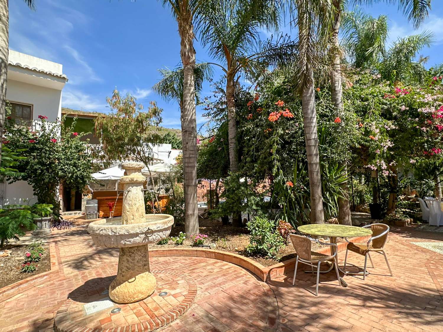 Exclusivo chalet en Lobres, a solo 10 minutos de la playa
