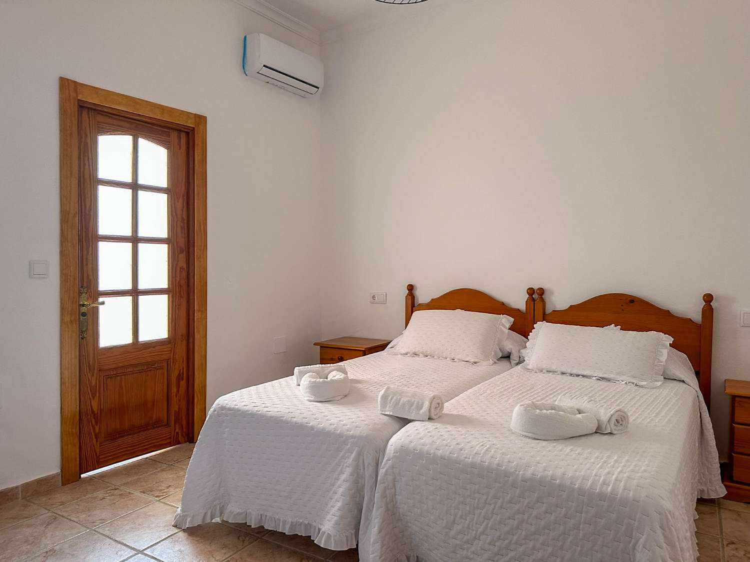 Exclusivo chalet en Lobres, a solo 10 minutos de la playa