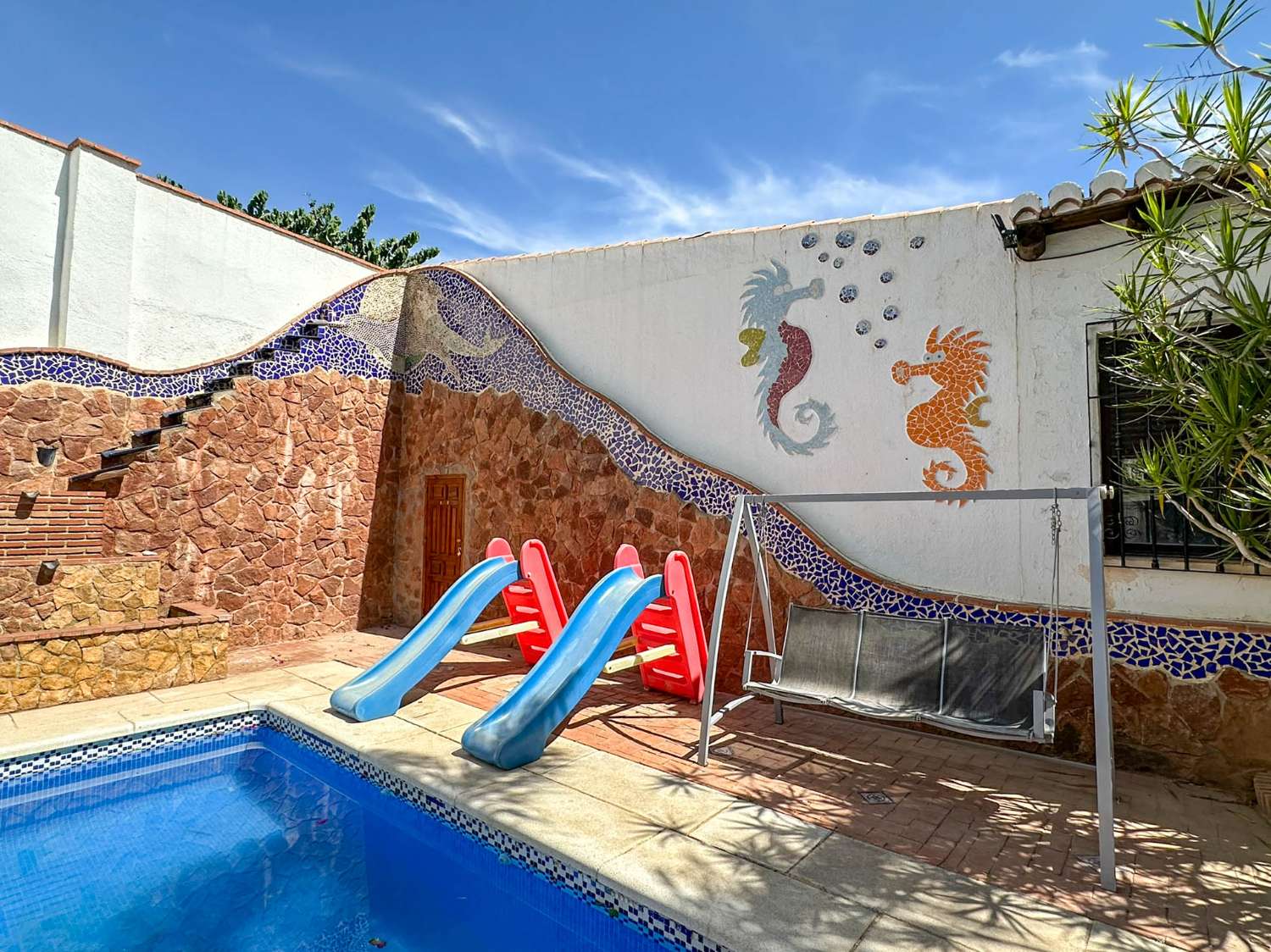 Exclusivo chalet en Lobres, a solo 10 minutos de la playa