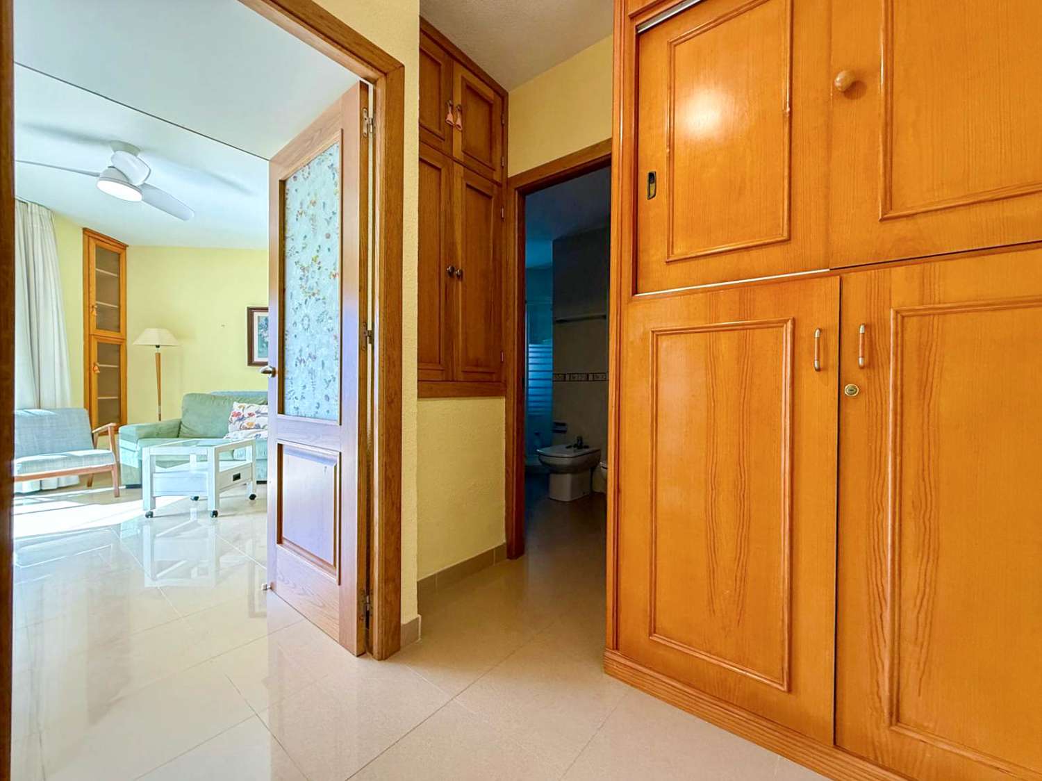 Piso con terraza en venta en la playa de Salobreña