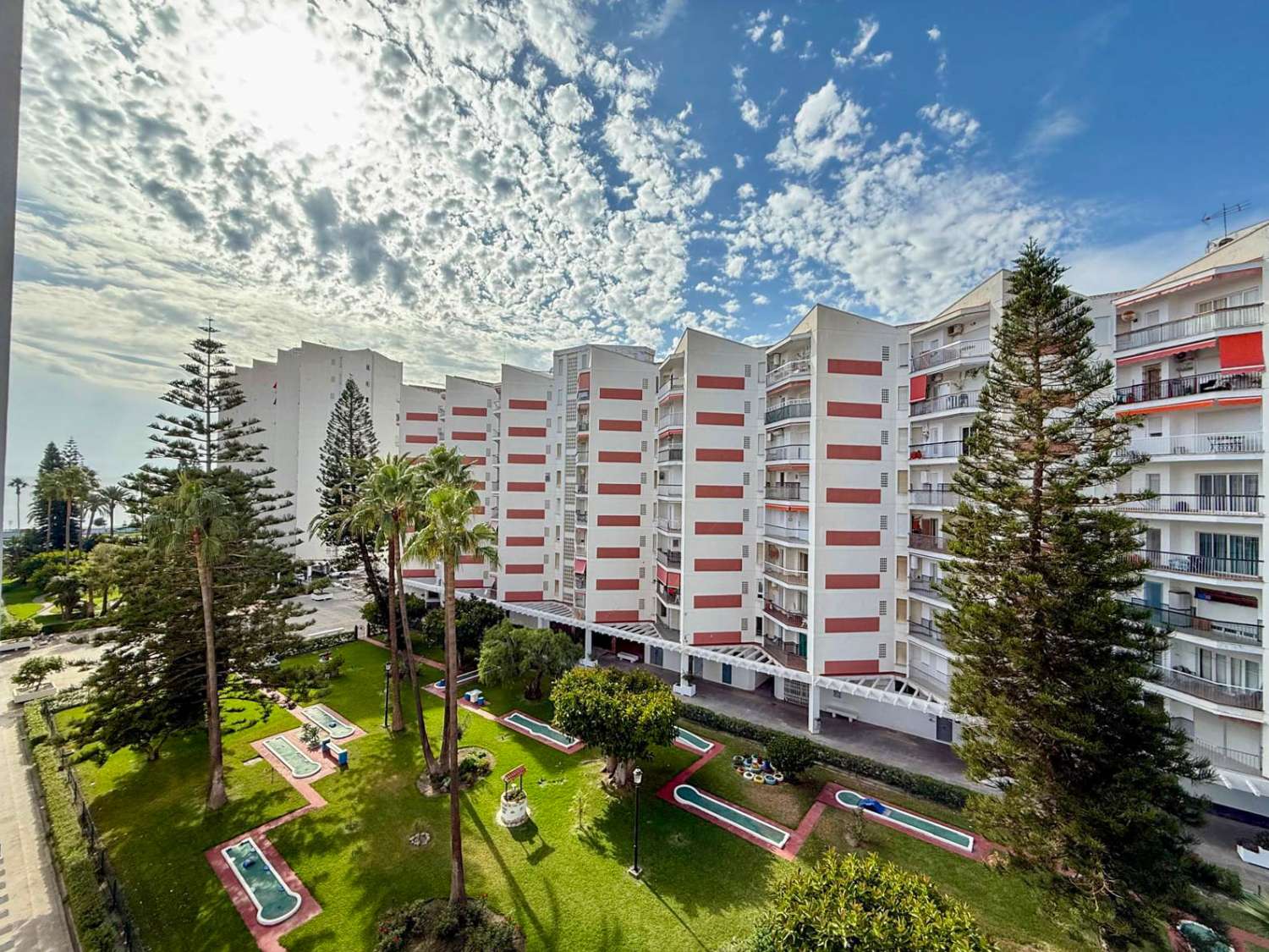 Piso con terraza en venta en la playa de Salobreña