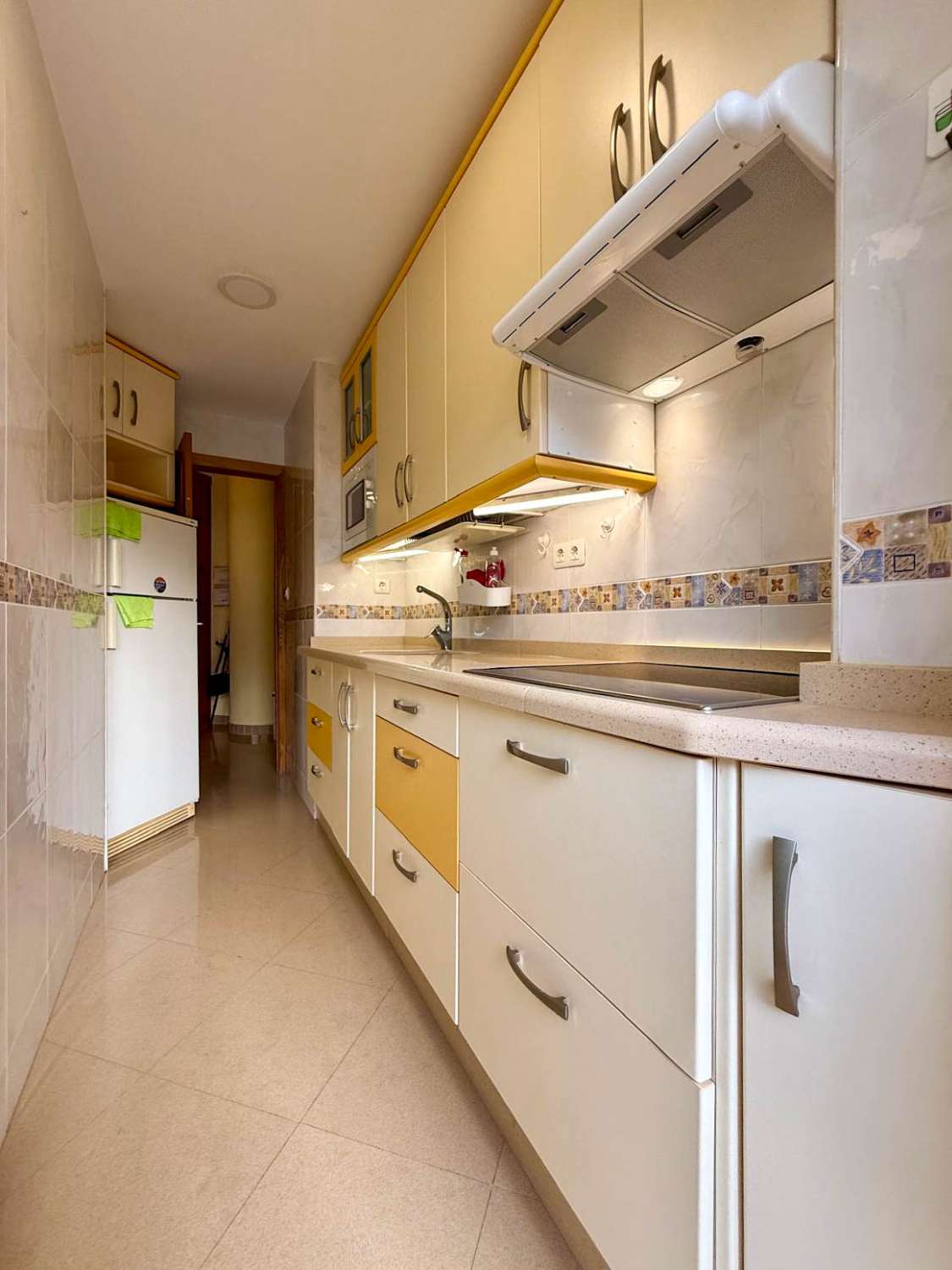 Piso con terraza en venta en la playa de Salobreña