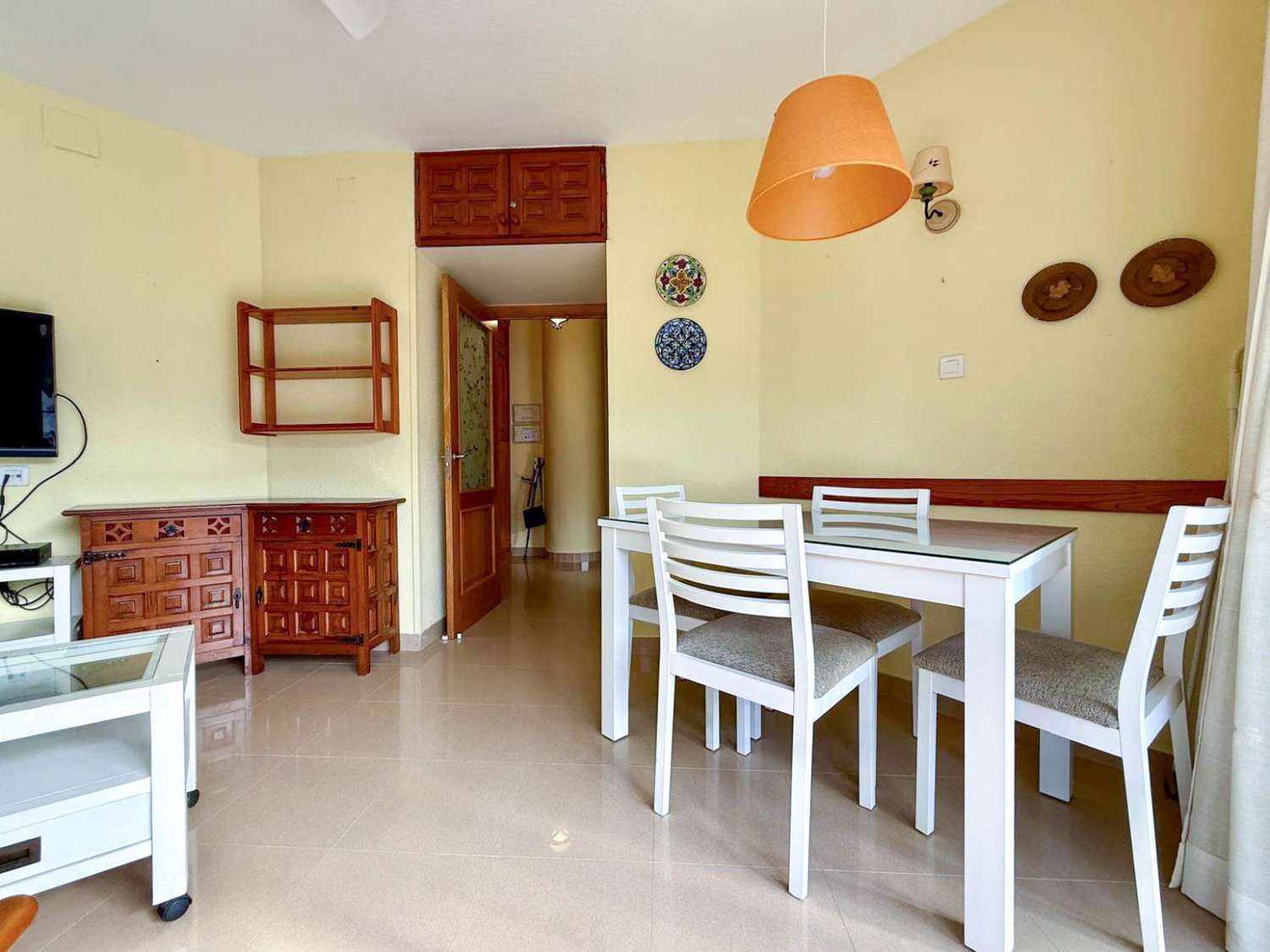 Piso con terraza en venta en la playa de Salobreña