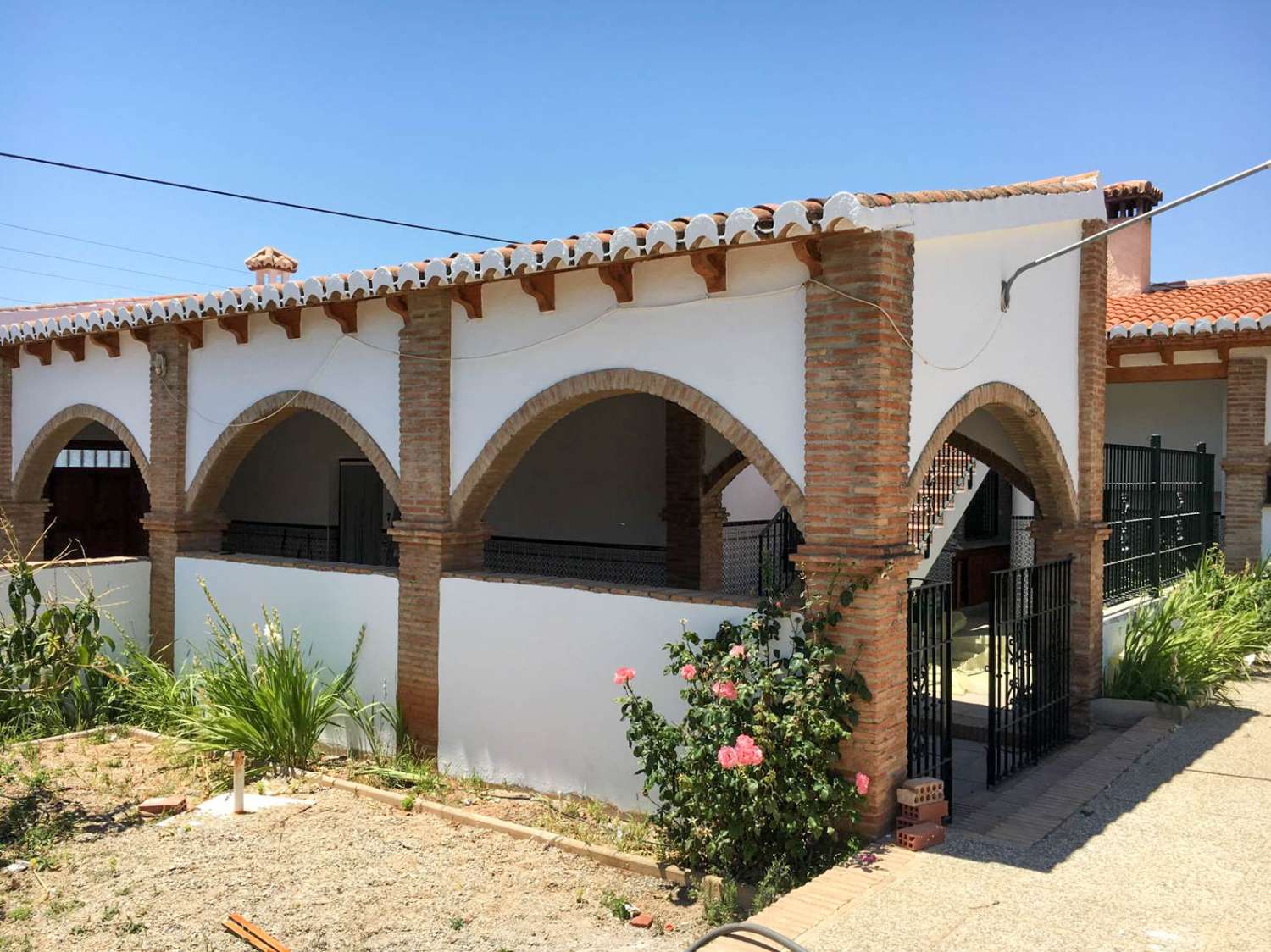 Propiedad con potencial de alquiler en venta en Motril