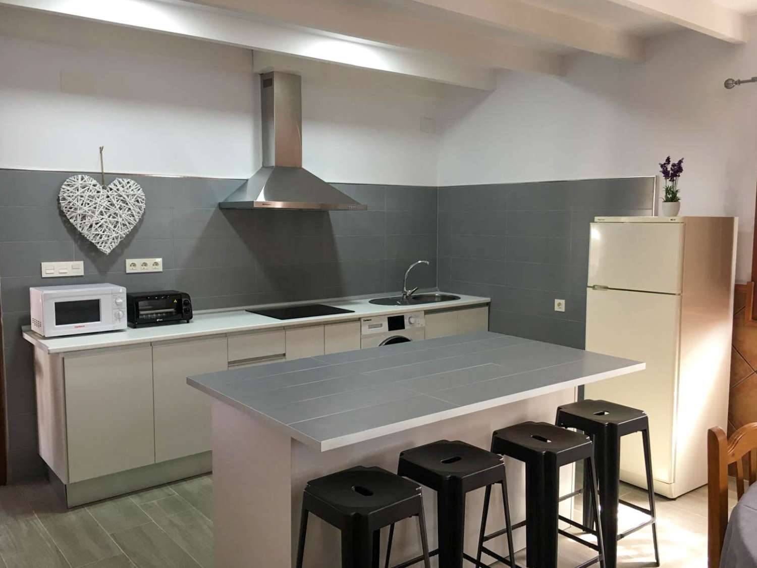 Propiedad con potencial de alquiler en venta en Motril