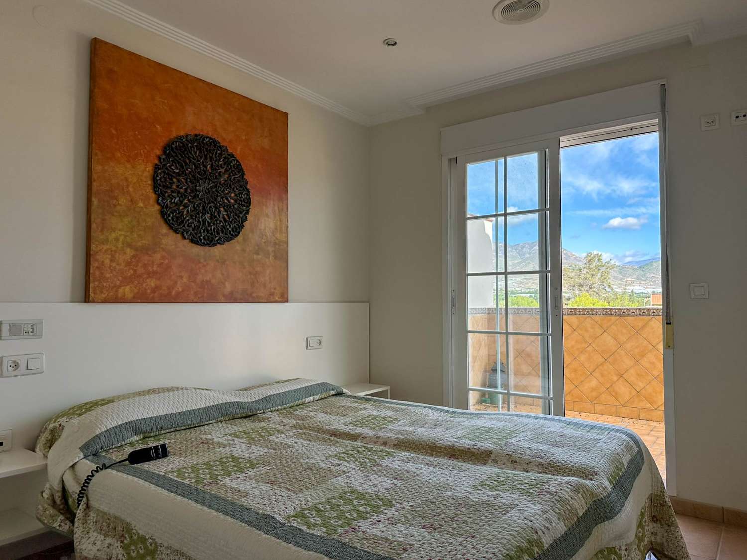 Ático con gran terraza y garaje en venta en Salobreña