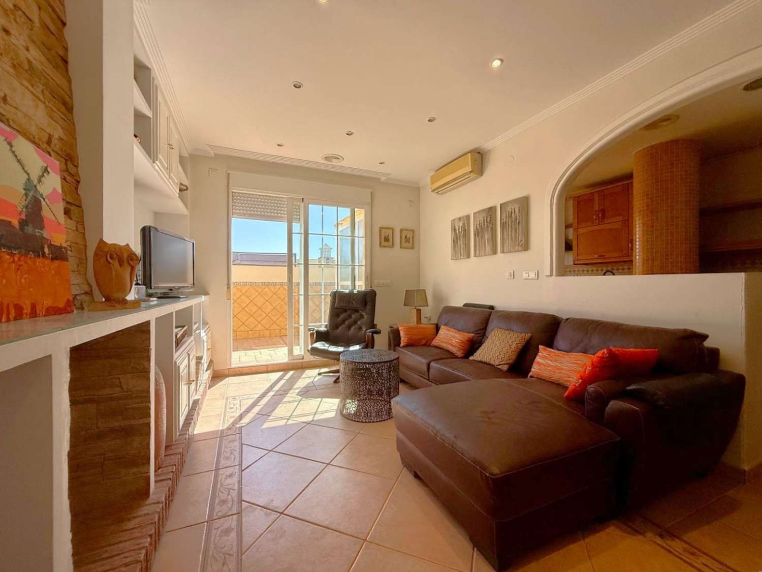 Ático con gran terraza y garaje en venta en Salobreña