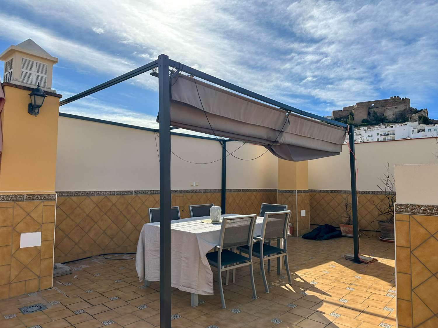 Ático con gran terraza y garaje en venta en Salobreña