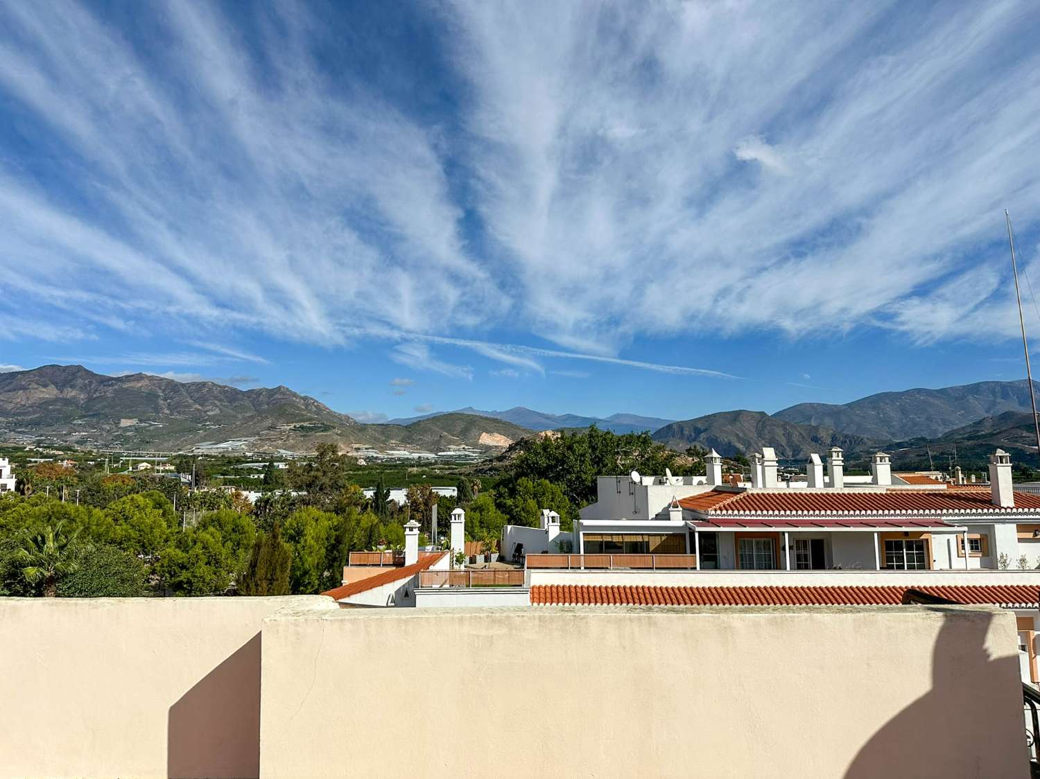 Ático con gran terraza y garaje en venta en Salobreña