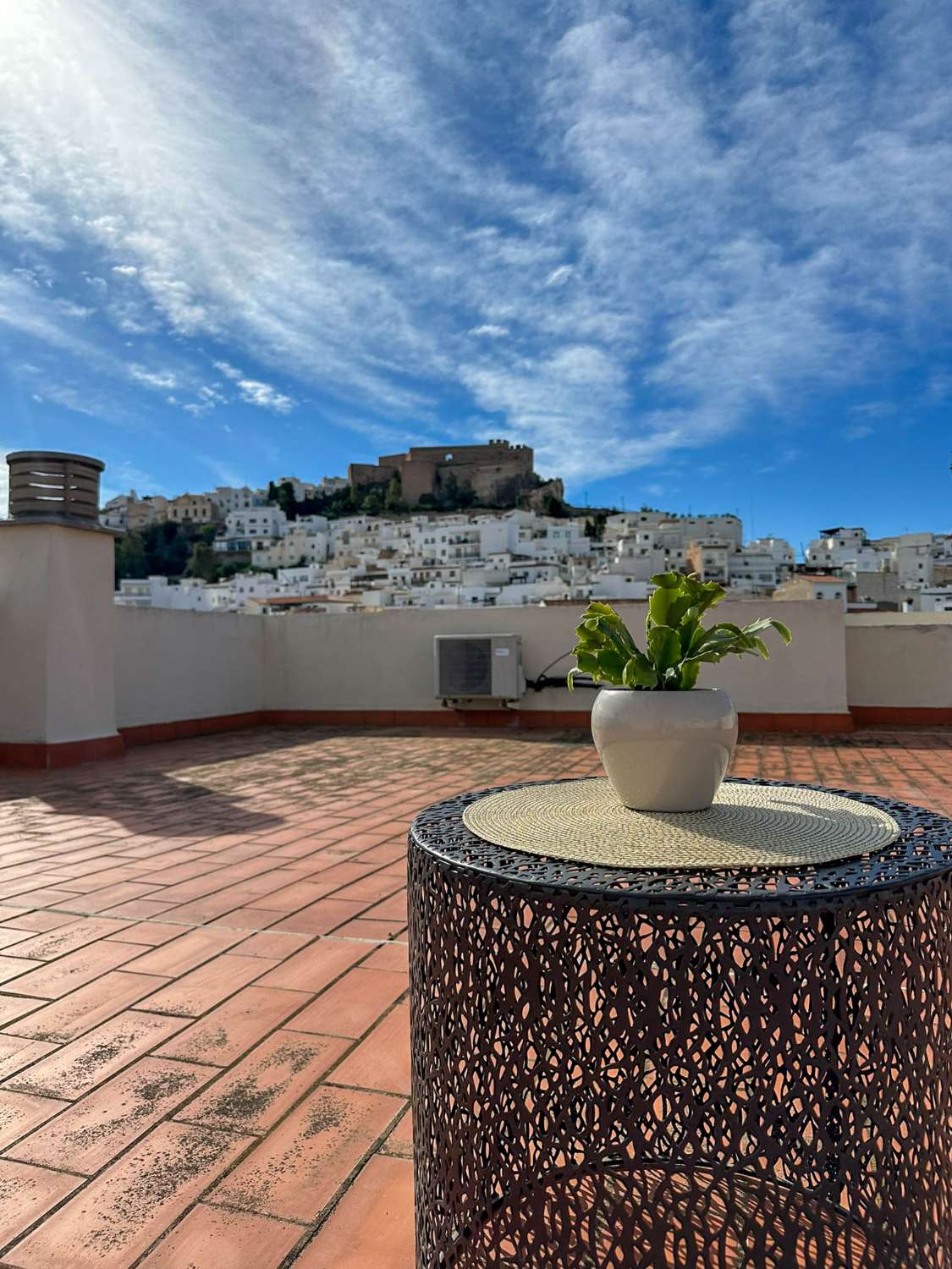 Ático con gran terraza y garaje en venta en Salobreña