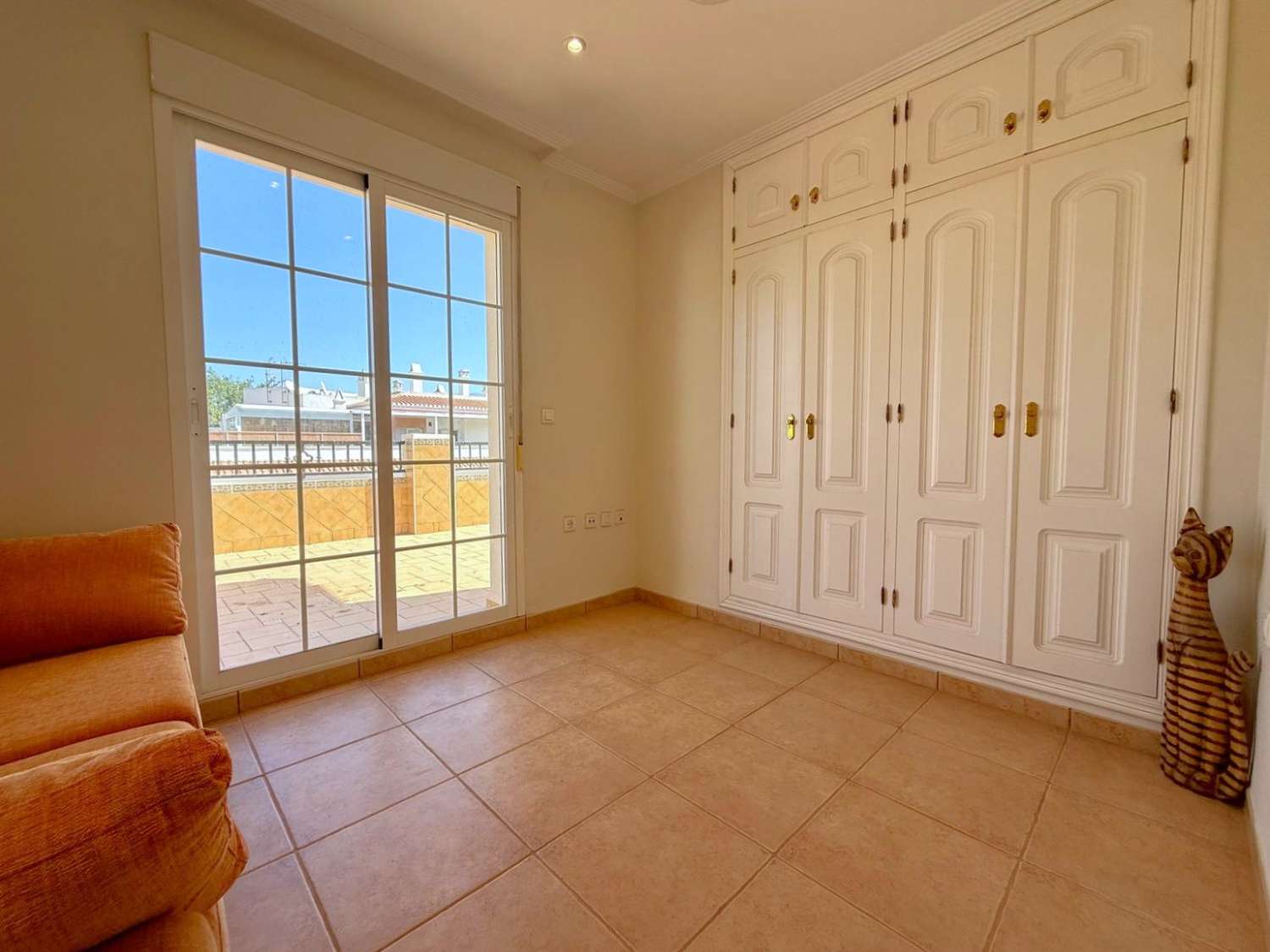 Ático con gran terraza y garaje en venta en Salobreña