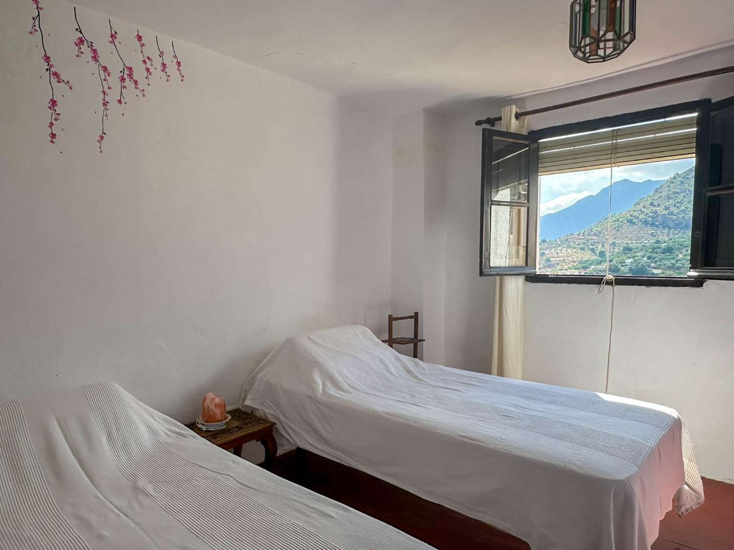Charming house in Guájar Faragüit with mountain views